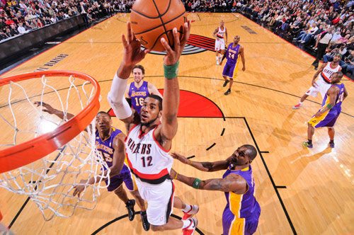 并展示了他 并展示了他