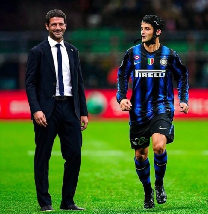 他获得了重 他获得了重