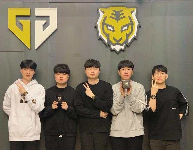 的新鲜活力 的新鲜活力