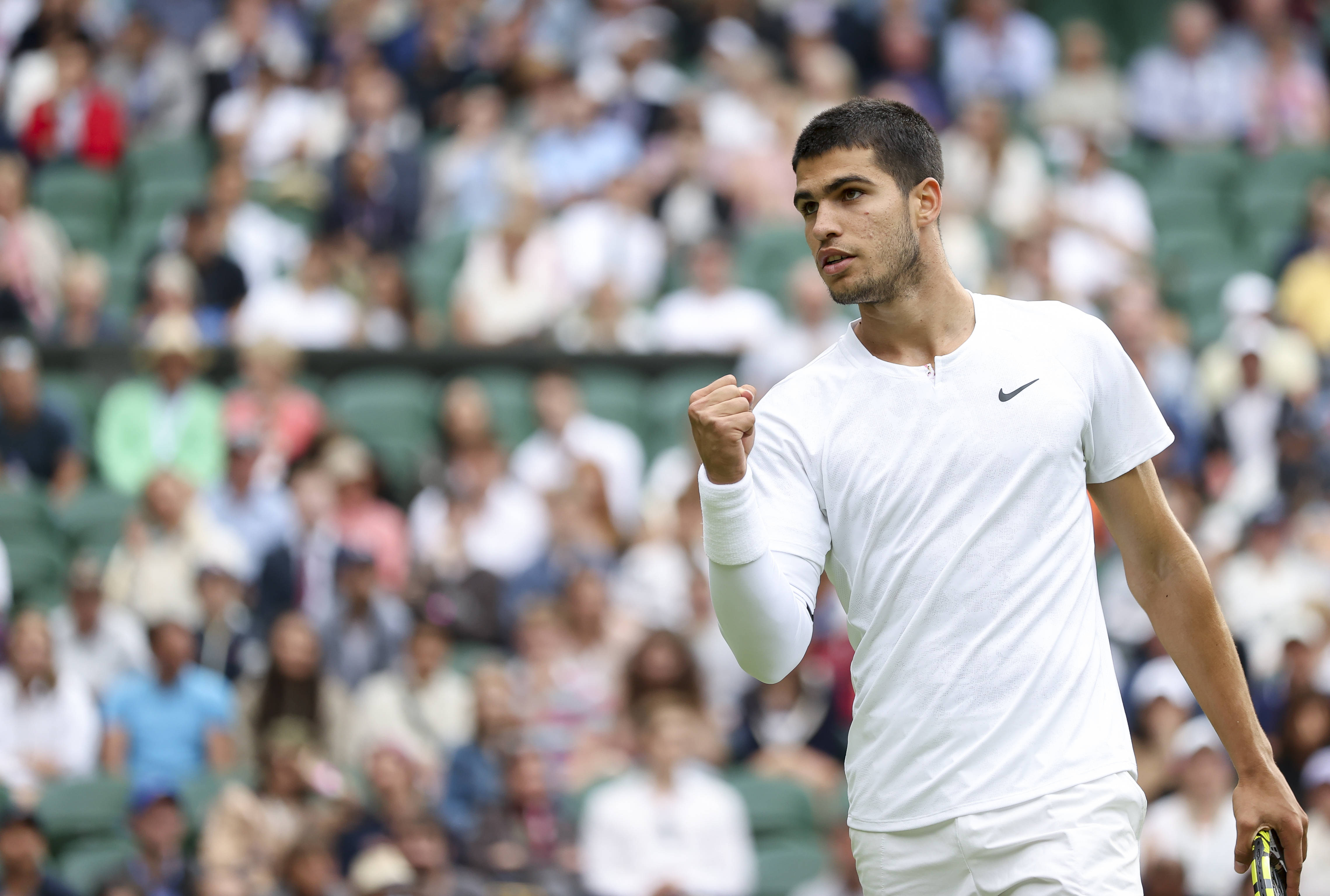 很多观众期 很多观众期